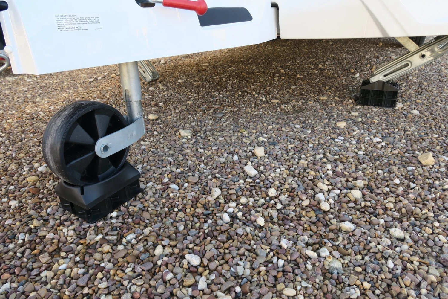 Milenco Stacka Jockey Pockets 2 Milenco Stacka Jockey Pockets - Image 2