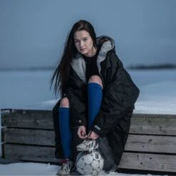 Dryrobe Advance Long Sleeve BLACK GREY - RECYCLED -World Of Camping BG Female Football 2024x2024 c2baa8fb fa63 4563 aa5c dc58eccbf8dd