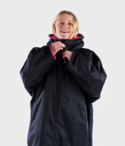 Dryrobe Advance Kids Long Sleeve BLACK PINK - RECYCLED -World Of Camping LS Black Pink 2 2024x2024 d6bed2aa d572 4225 b9dc b18f31d142fd