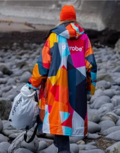 Dryrobe Advance Long Sleeve Abstract Limited EdItion -World Of Camping Screenshot2025 03 15at16.36.01