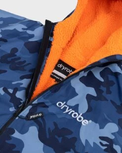 Dryrobe Advance Long Sleeve Blue Camo Orange 8 Dryrobe Advance Long Sleeve Blue Camo Orange -World Of Camping male adult advance bluecamoorange 9