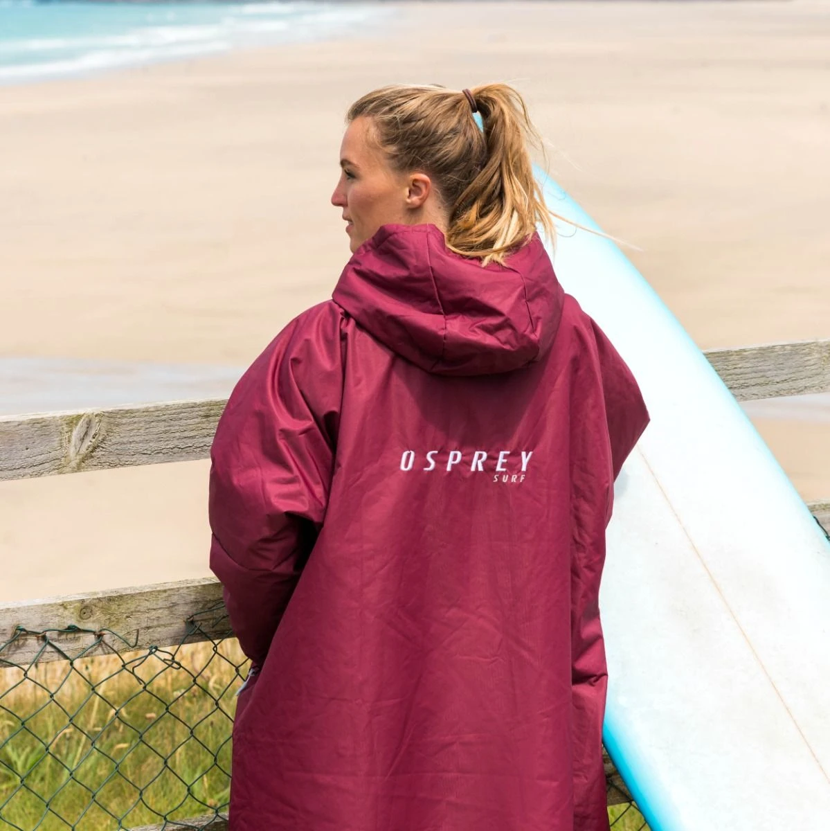 Osprey Unisex Changing Robe Maroon 5 Osprey Unisex Changing Robe Maroon - Image 5